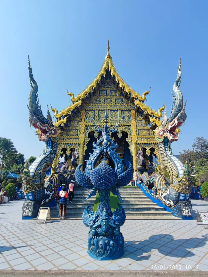 วัดร่องเสือเต้น วัดสีน้ำเงิน จังหวัดเชียงราย